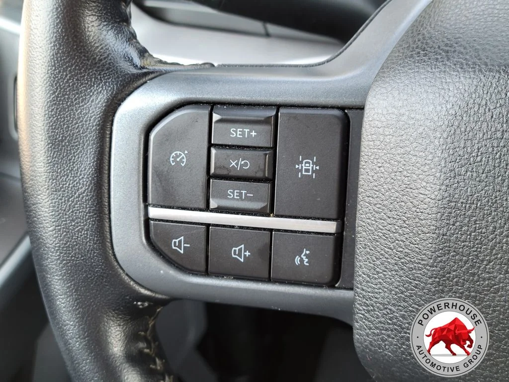 Used 2022 Black Ford XLT image 27
