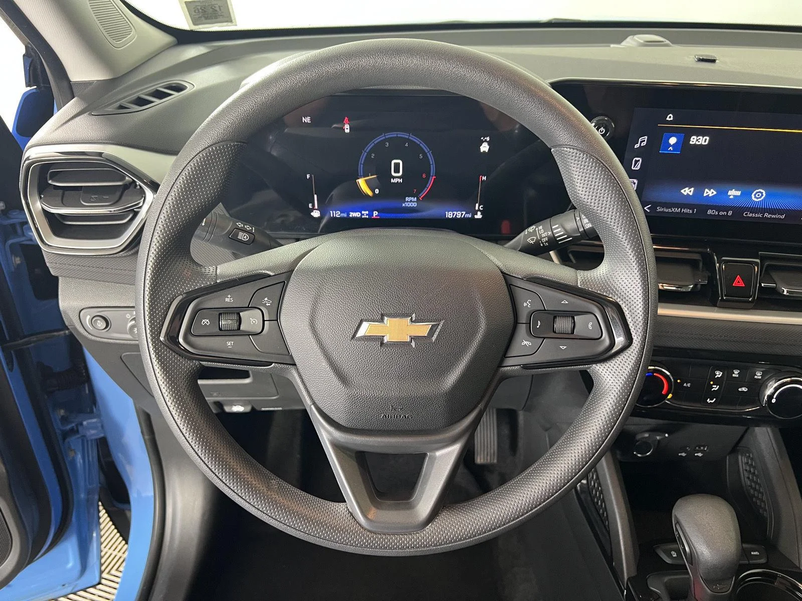 Used 2024 Fountain Blue Chevrolet LT image 14