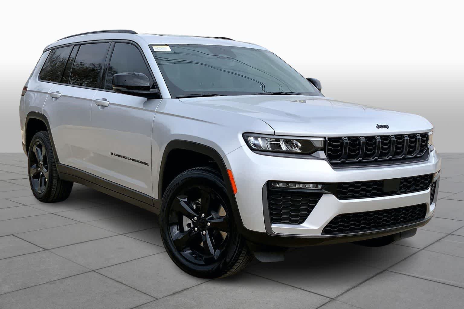 New 2026 Silver Zynith Exterior Paint Jeep Limited image 2