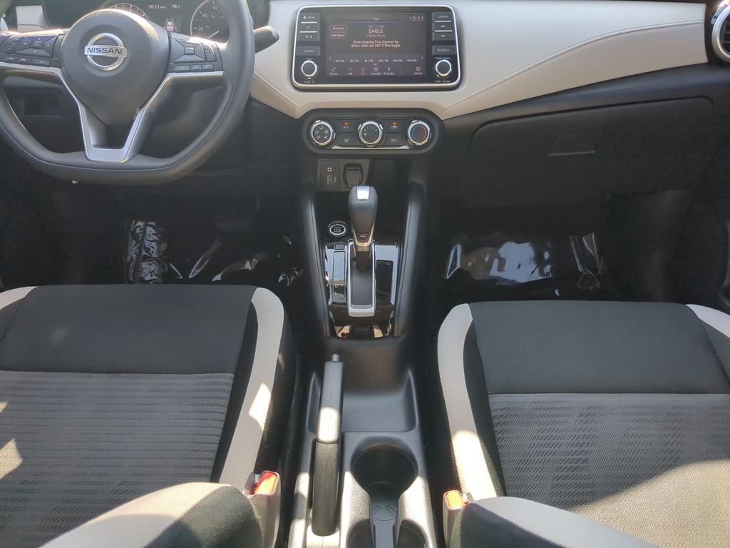 Used 2021 Red Nissan 1.6 SV image 13