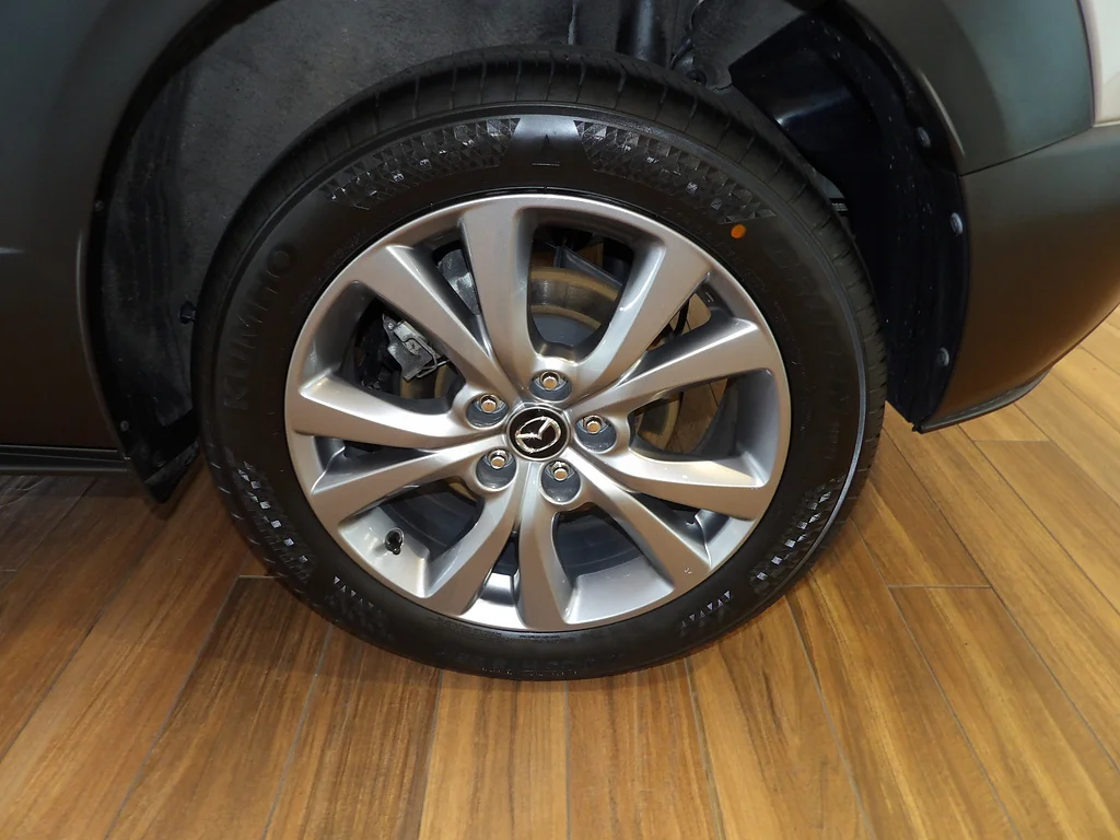 Certified Used 2023 Platinum Quartz Metallic Mazda 2.5 S Premium image 9
