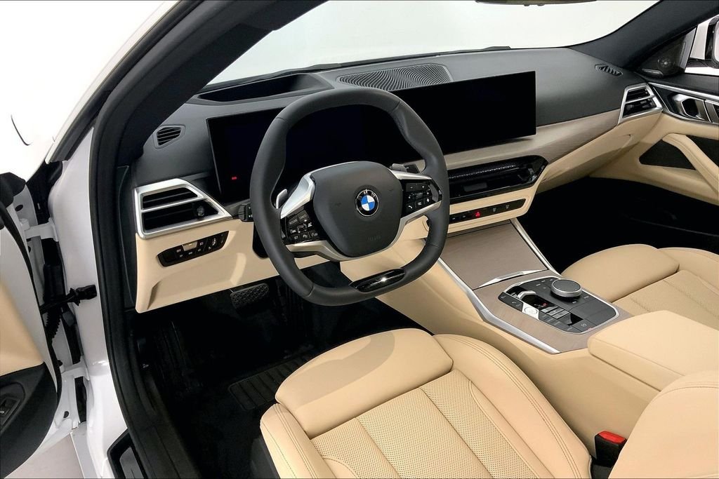 Used 2025 Mineral White Metallic BMW  image 21