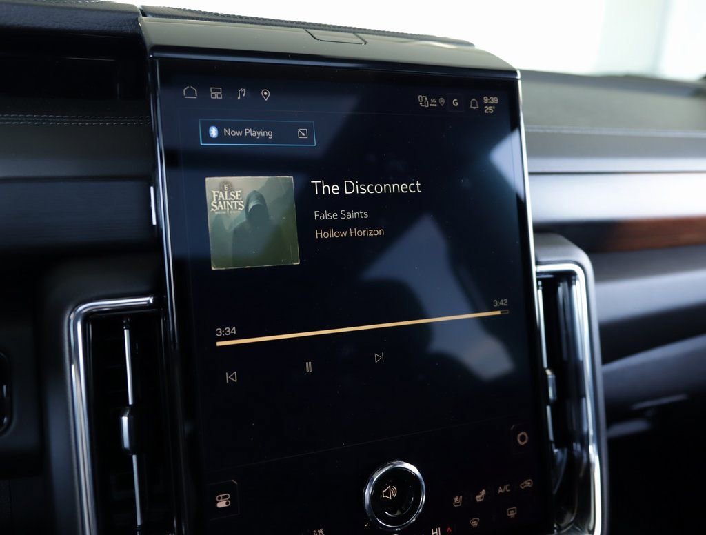 2026 GMC Yukon XL Denali - Photo 15