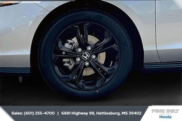 2025 Honda Accord SE - Photo 11