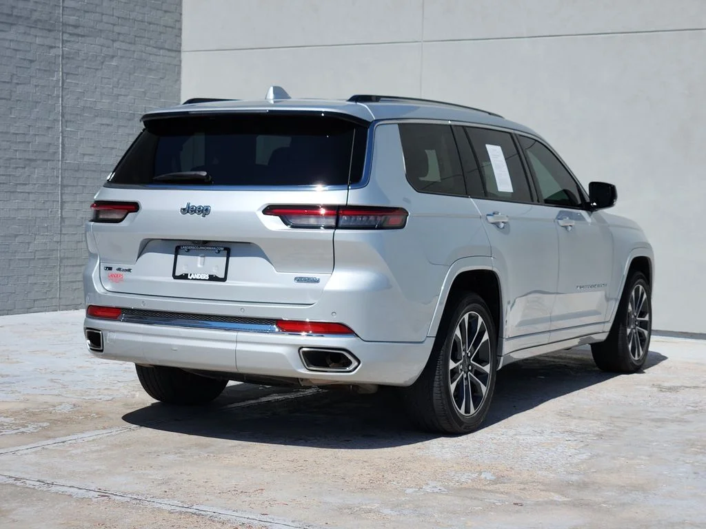 Used 2022 Silver Zynith Jeep Overland image 8