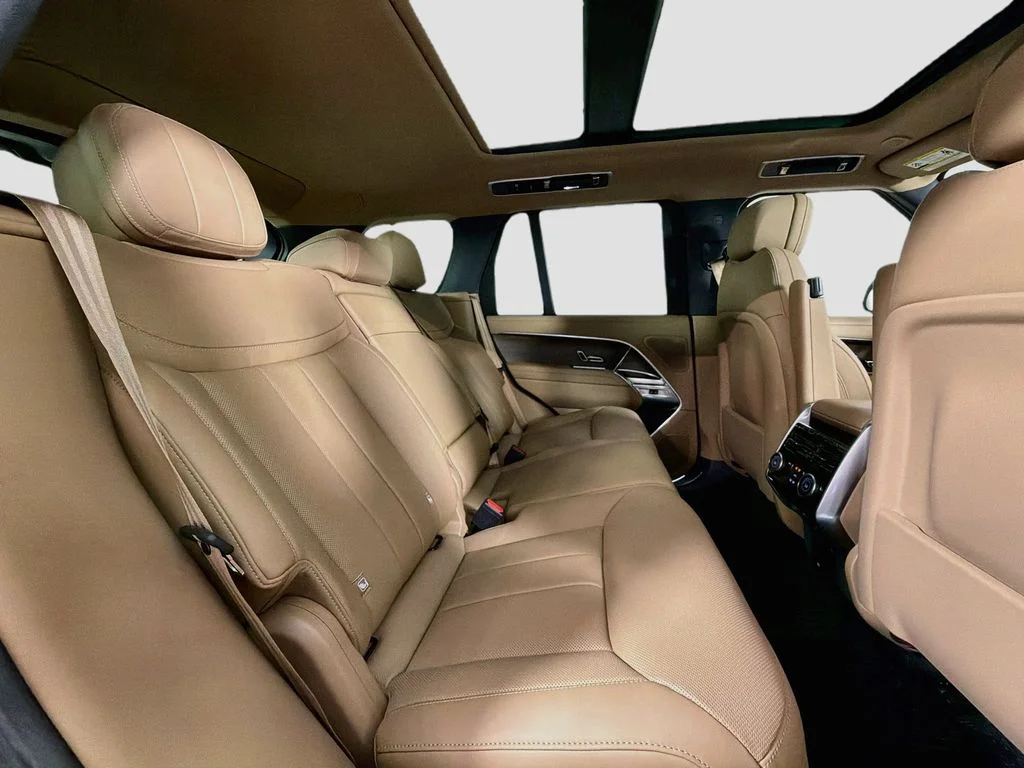 New 2026 Santorini Black Land Rover SE image 29