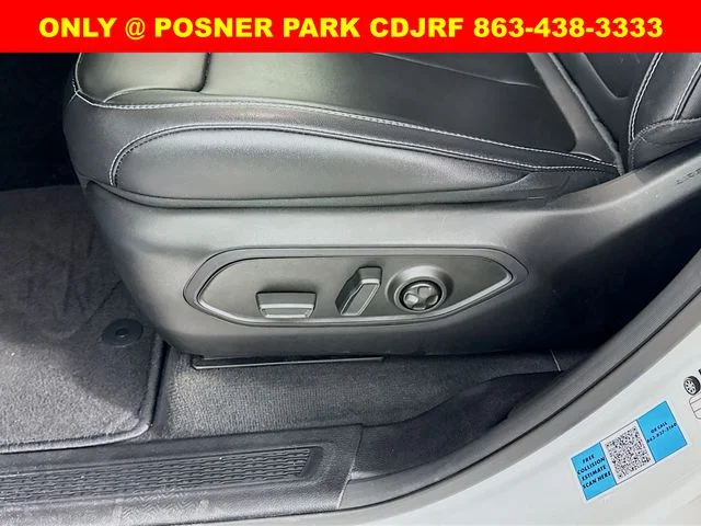 Used 2025 White Jeep Limited image 19