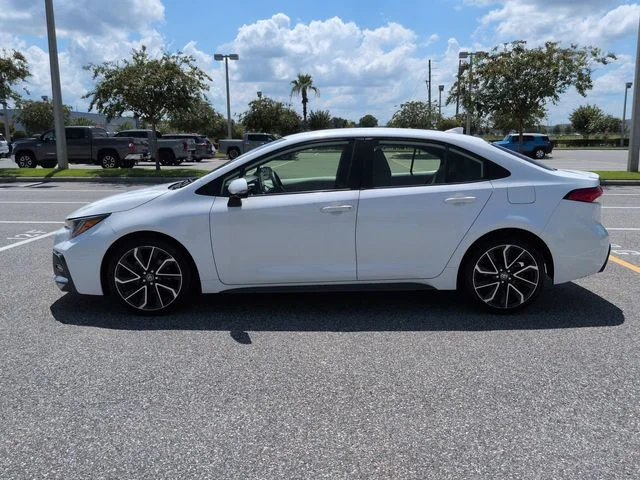Used 2020 White Toyota SE image 7