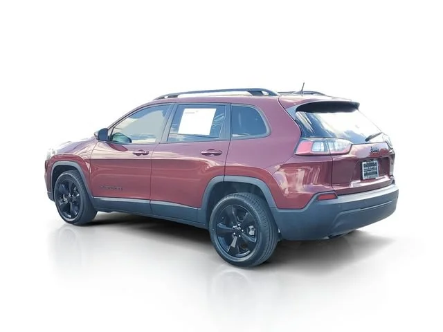 Used 2020 Velvet Red Pear Jeep Altitude image 3