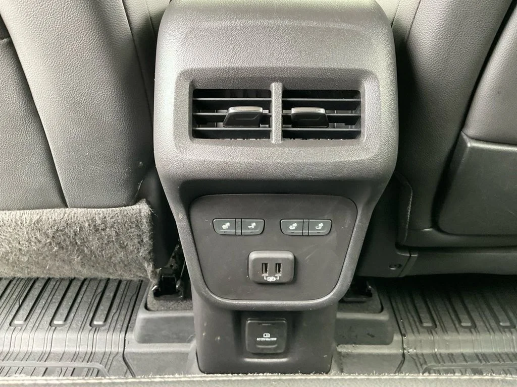 Used 2020 Black GMC Denali image 23