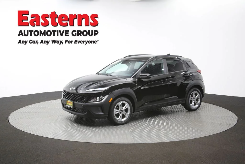 Used 2023 Black Hyundai SEL image 55