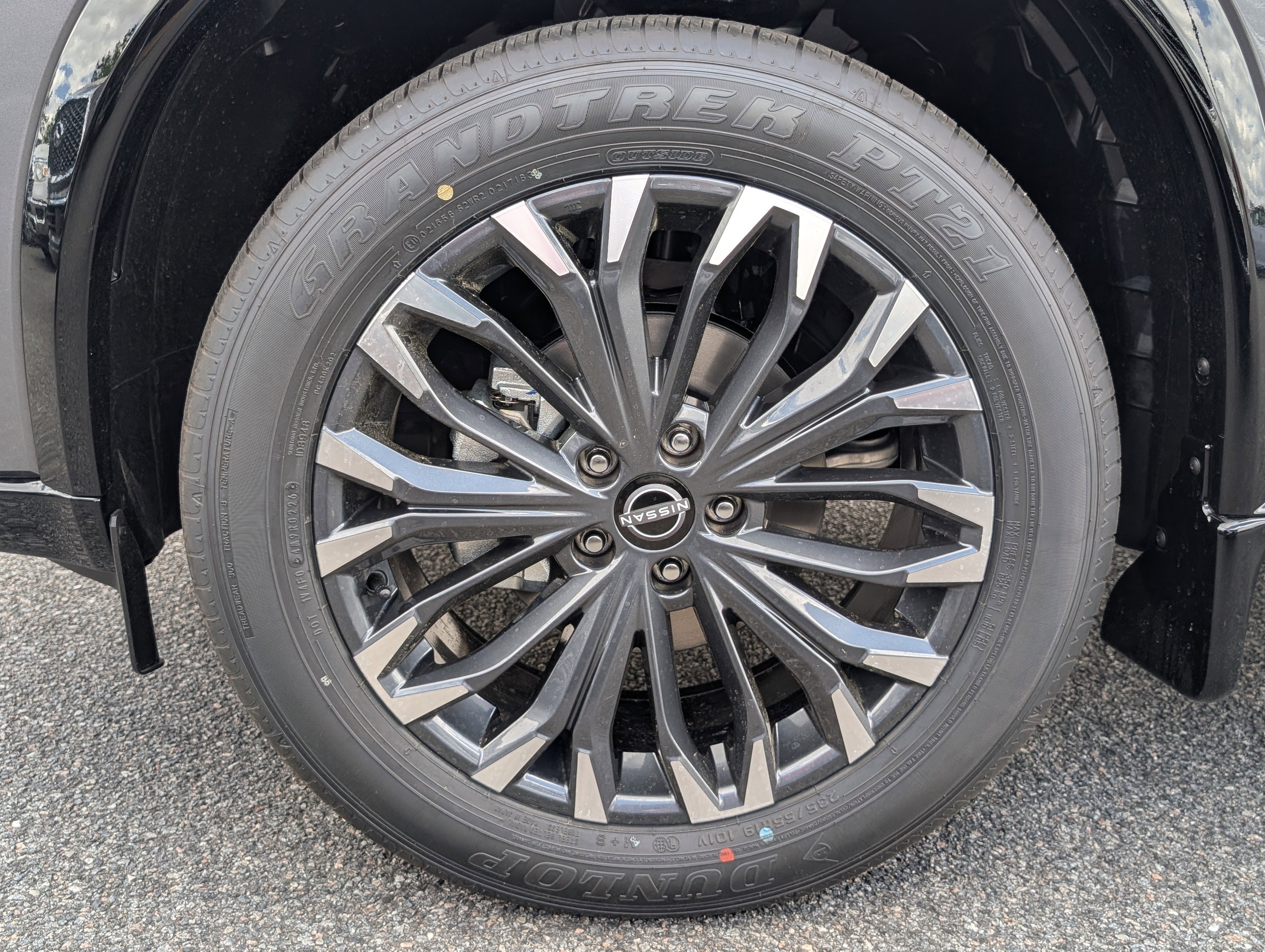 New 2026 Gun Metallic Nissan Platinum image 13