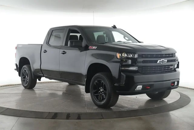 Used 2021 Black Chevrolet LT Trail Boss image 2