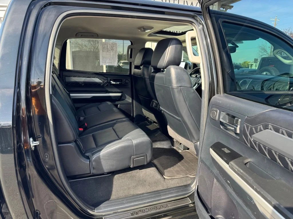 Used 2014 Black Toyota Platinum image 13