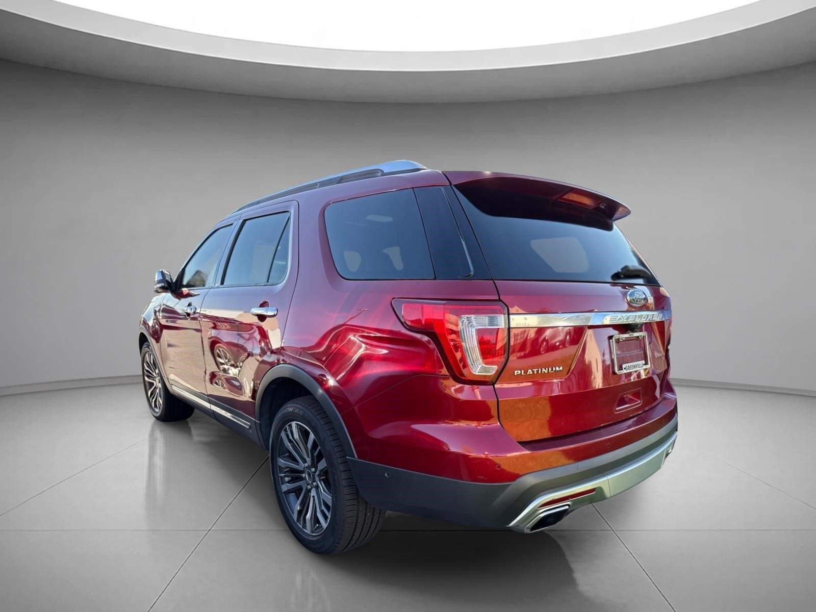 Used 2017 Ruby Red Metallic Tinted Clearcoat Ford Platinum image 9