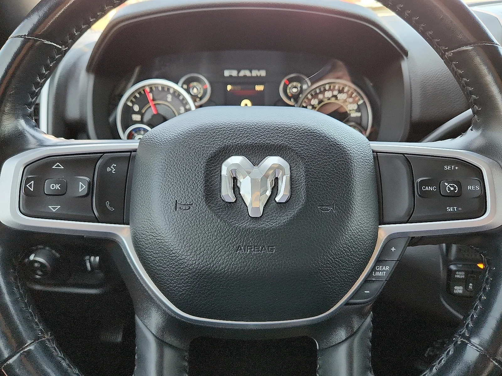2024 RAM Ram 2500 Pickup Big Horn - Photo 24