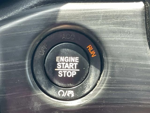 Used 2019 White Jeep Limited image 25
