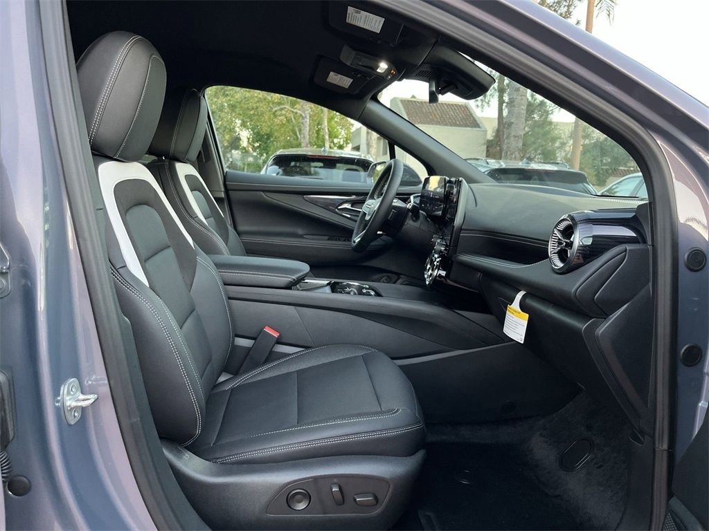 2026 Chevrolet Blazer EV LT - Photo 26