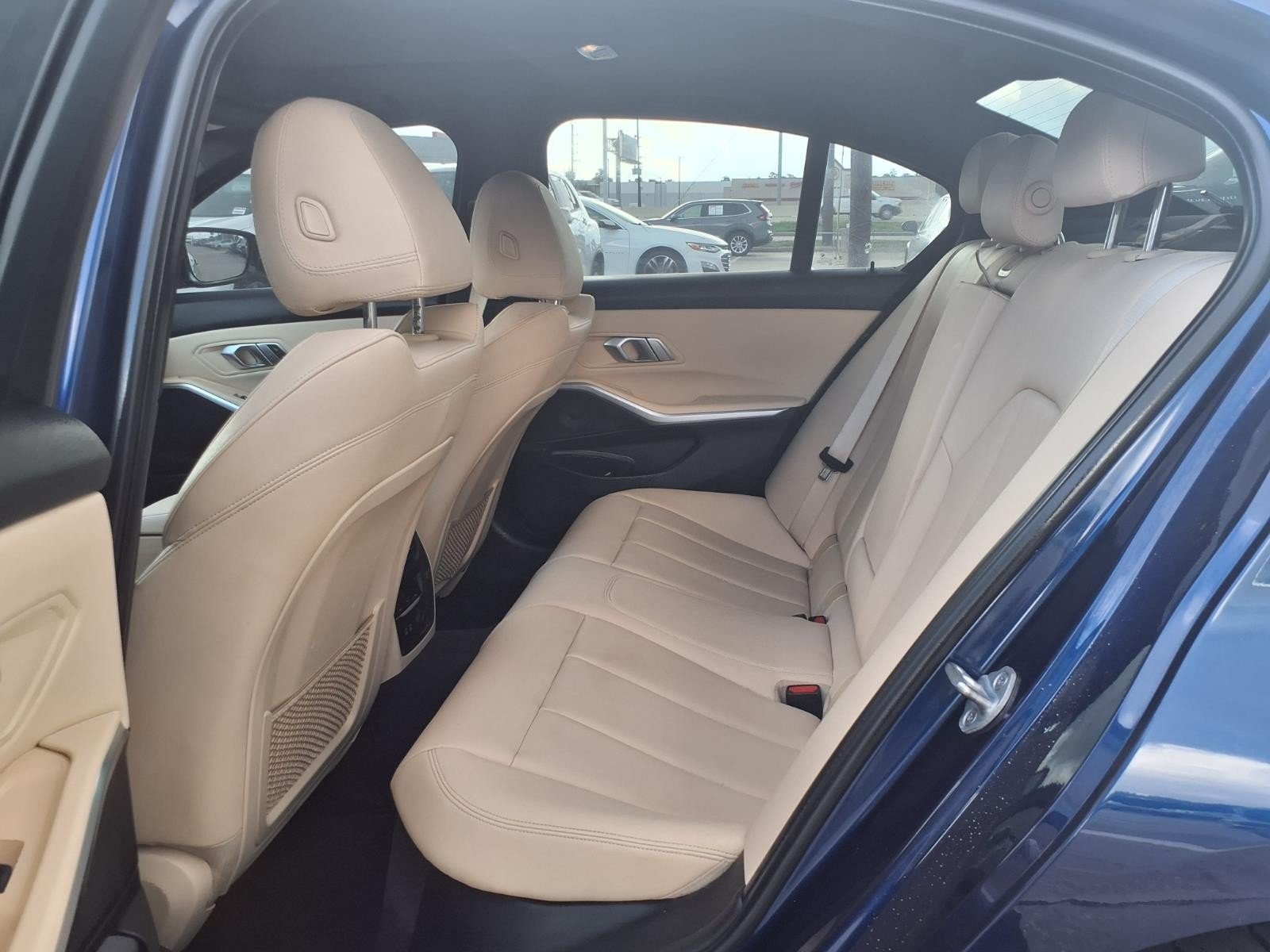 2020 BMW 3 Series photo 14 of 25