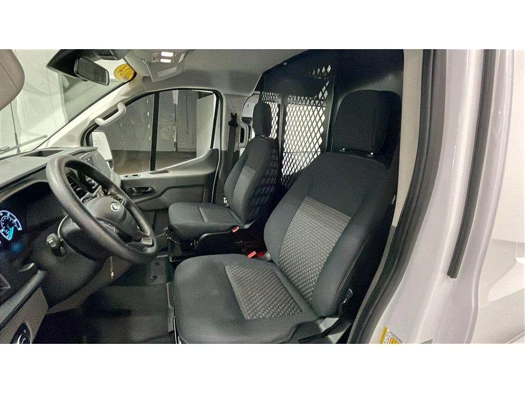 Used 2024 Oxford White Ford 130 WB 3.5L V6 1 Owner image 27