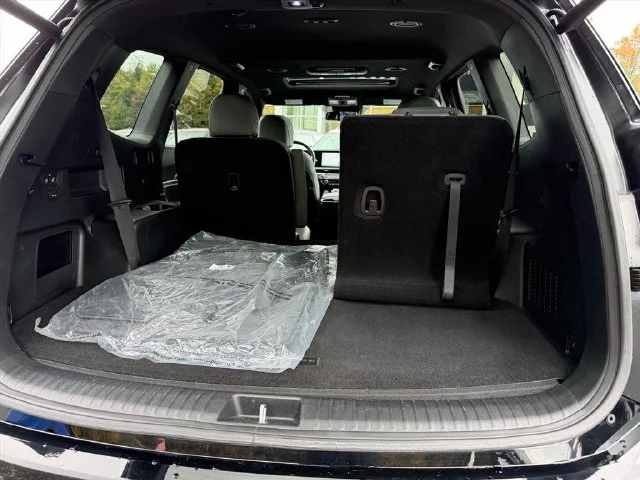 Used 2024 Black Kia EX X-Line image 30