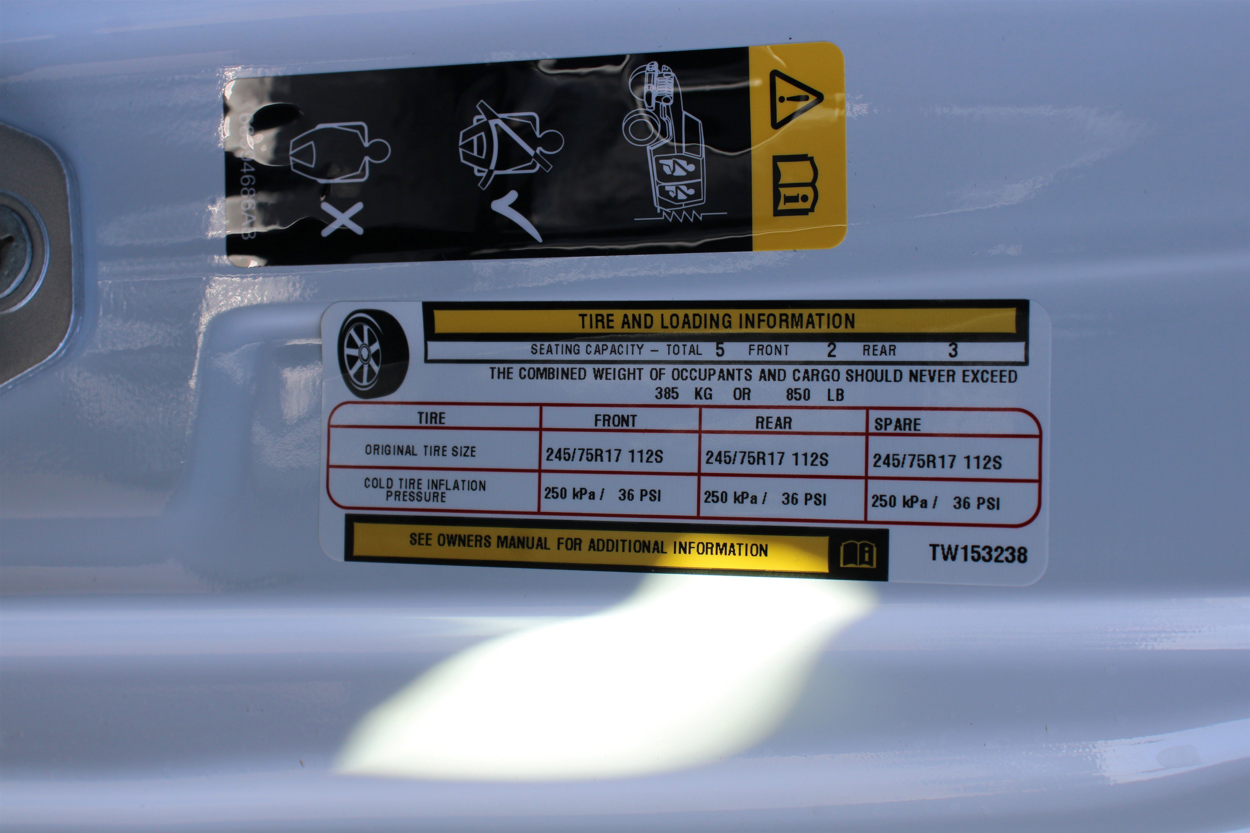 New 2026 Bright White Clear-Coat Exterior Paint Jeep Sport image 41