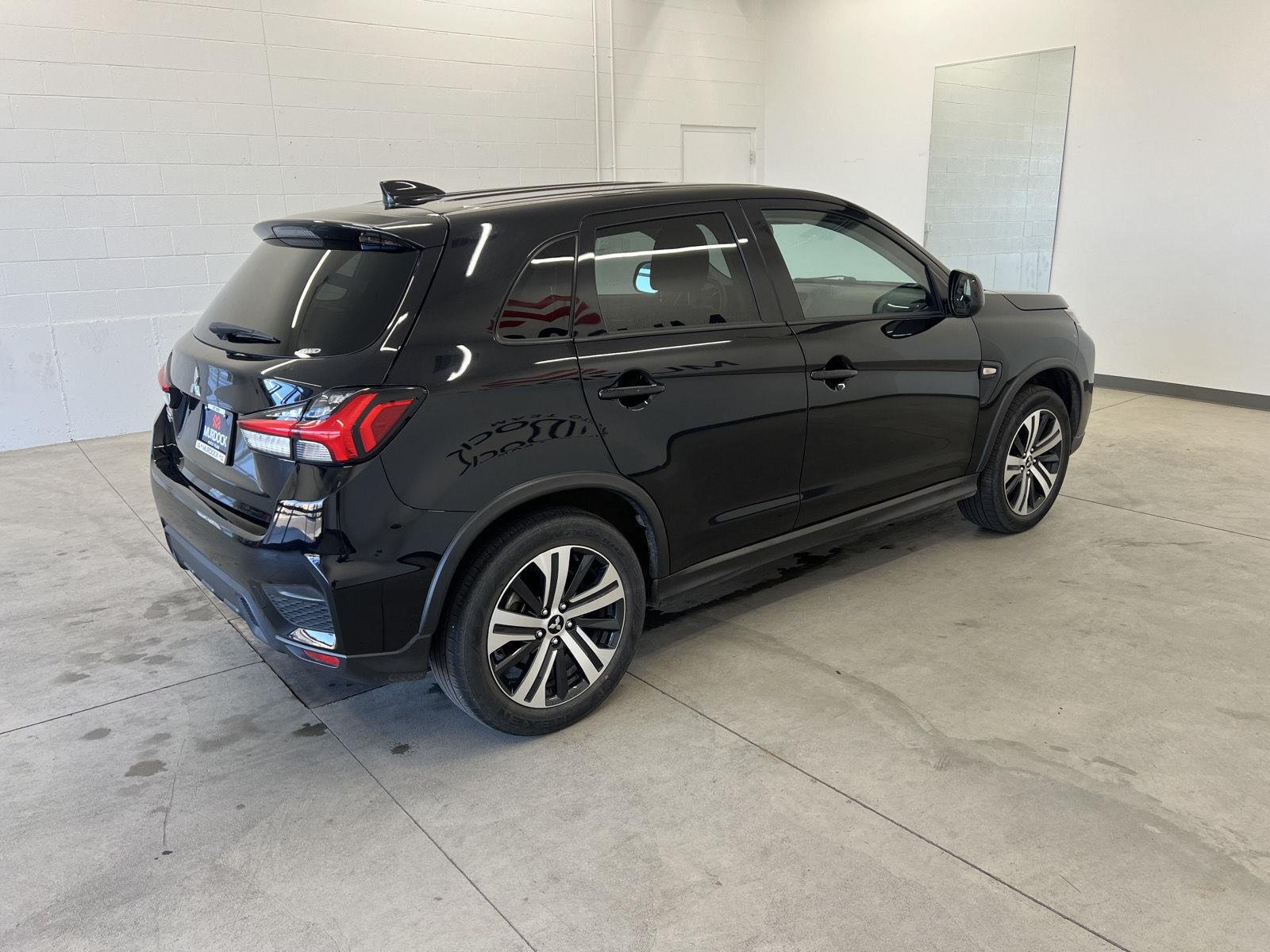 2025 Mitsubishi Outlander Sport ES - Photo 10
