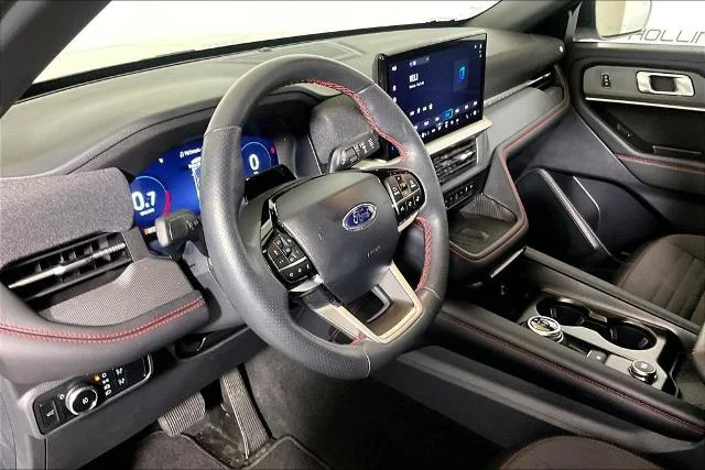 Used 2025 White Metallic Ford ST-Line image 37