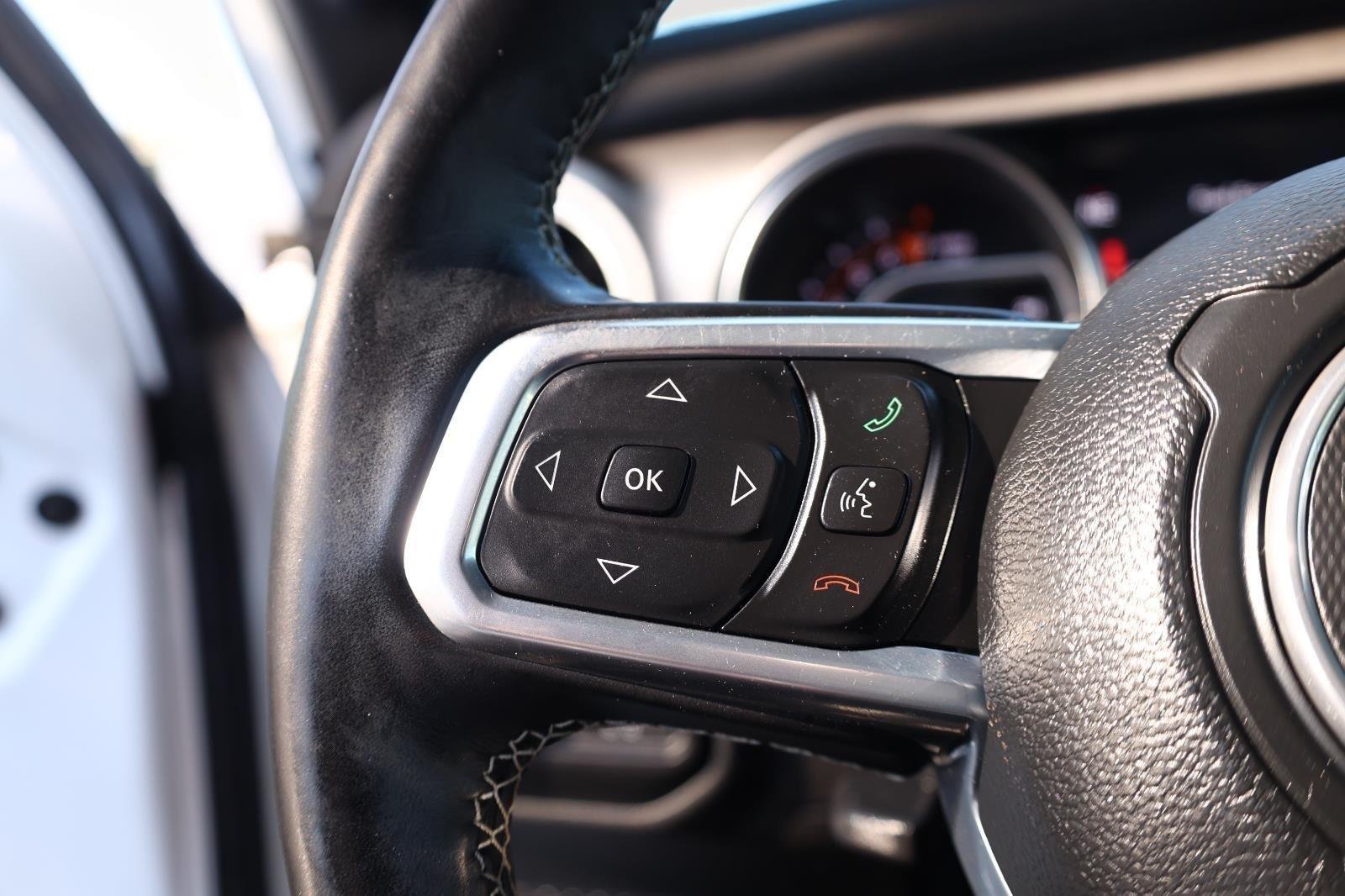 Used 2020 Bright White Clearcoat Jeep Sahara image 28