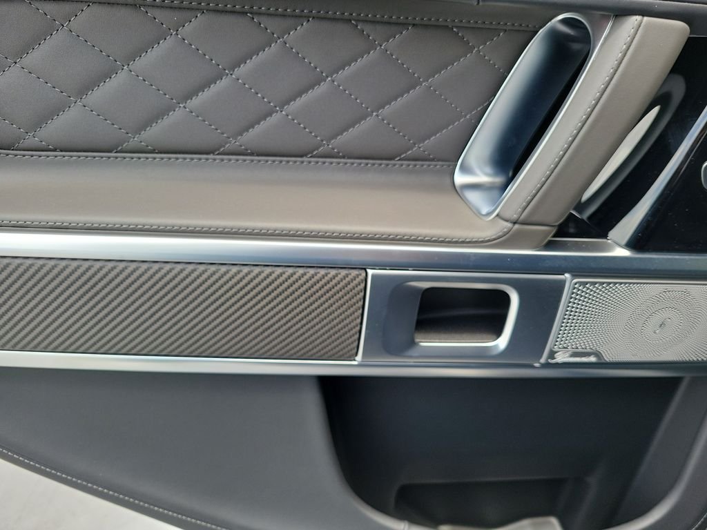 New 2027 MANUFAKTUR Dark Blue Non-Metallic Mercedes-Benz AMG® G 63 SUV image 19
