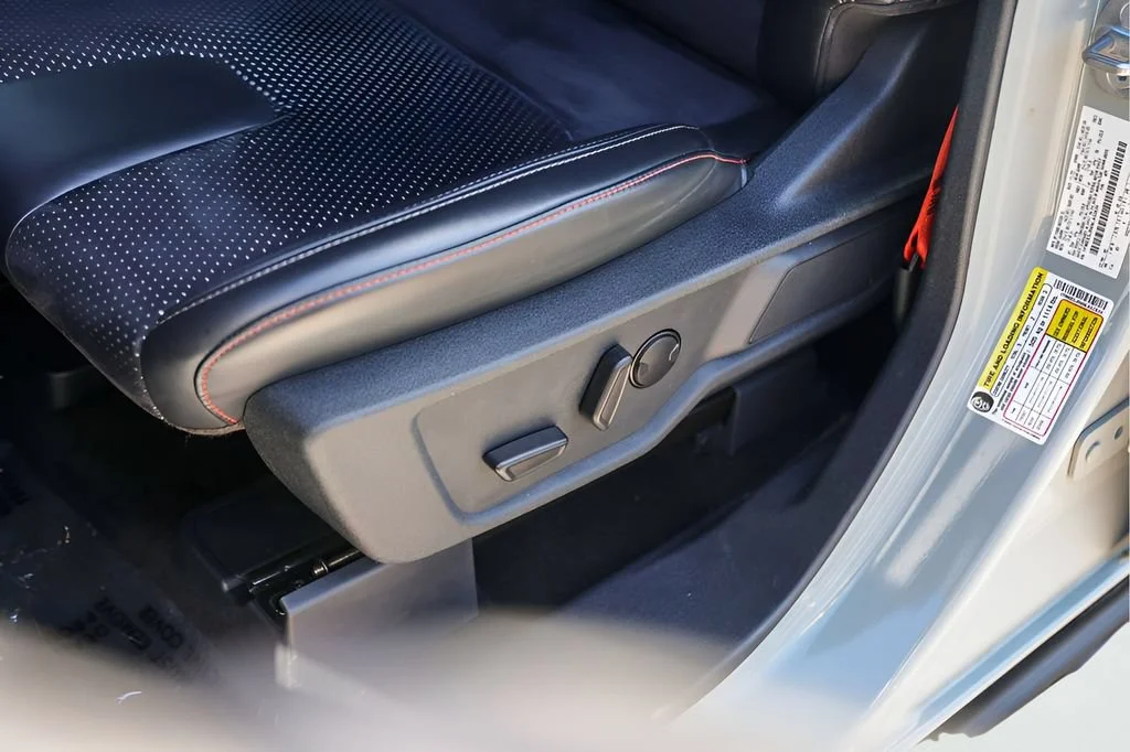 Used 2022 Gray Ford Raptor image 11