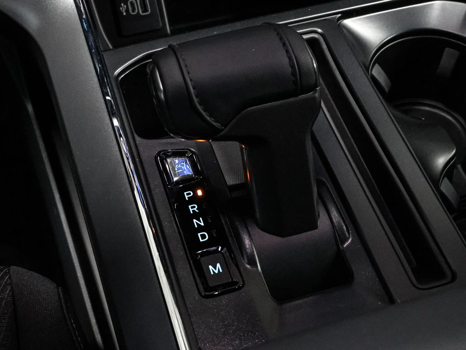 New 2026 Agate Black Metallic Ford XLT image 29