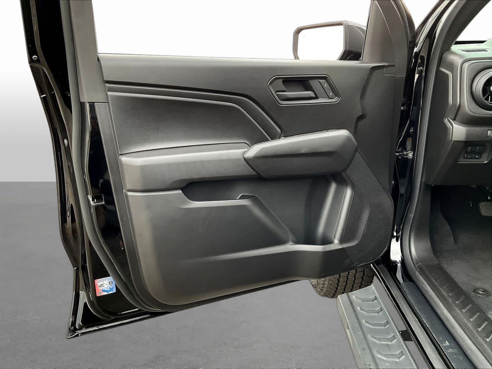 2025 Chevrolet Colorado Trail Boss - Photo 23