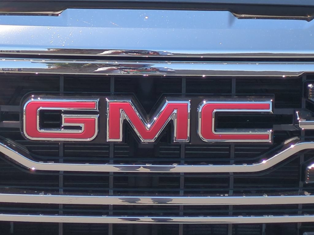 New 2026 Onyx Black GMC SLT image 30