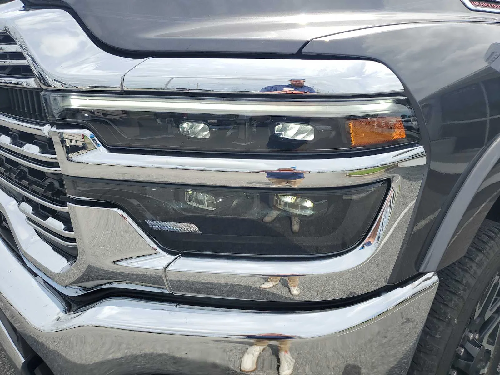 Used 2025 Ceramic Gray Clearcoat G Ram Longhorn image 13