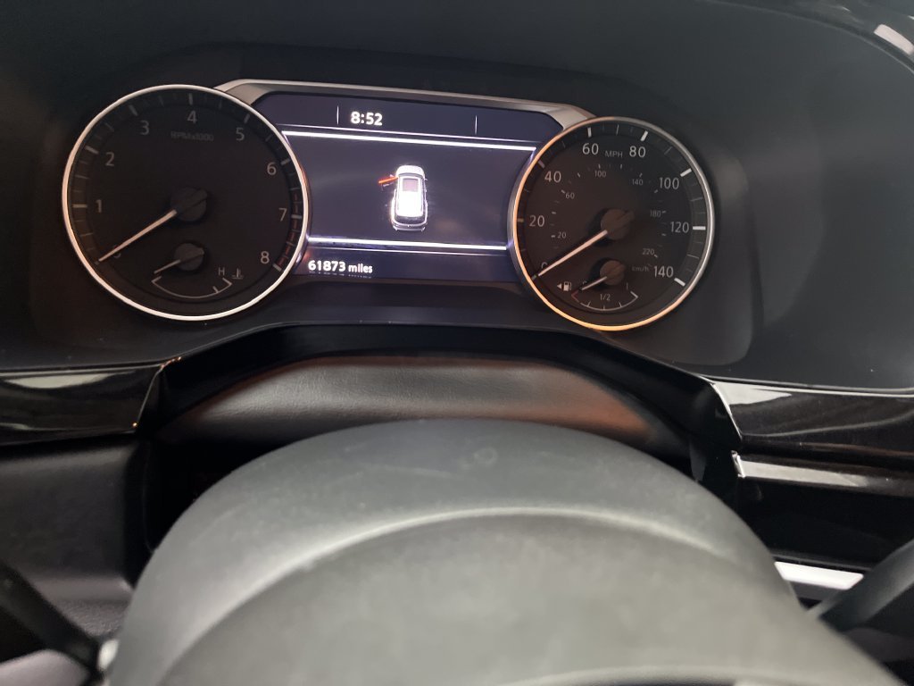 Used 2022 Red Nissan SL image 17