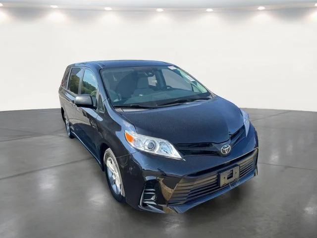Used 2020 Black Toyota L image 8