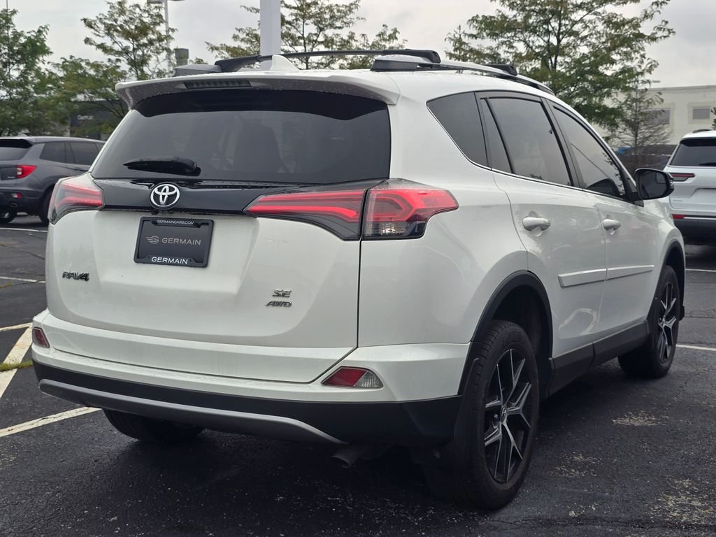 Used 2018 White Toyota SE image 7