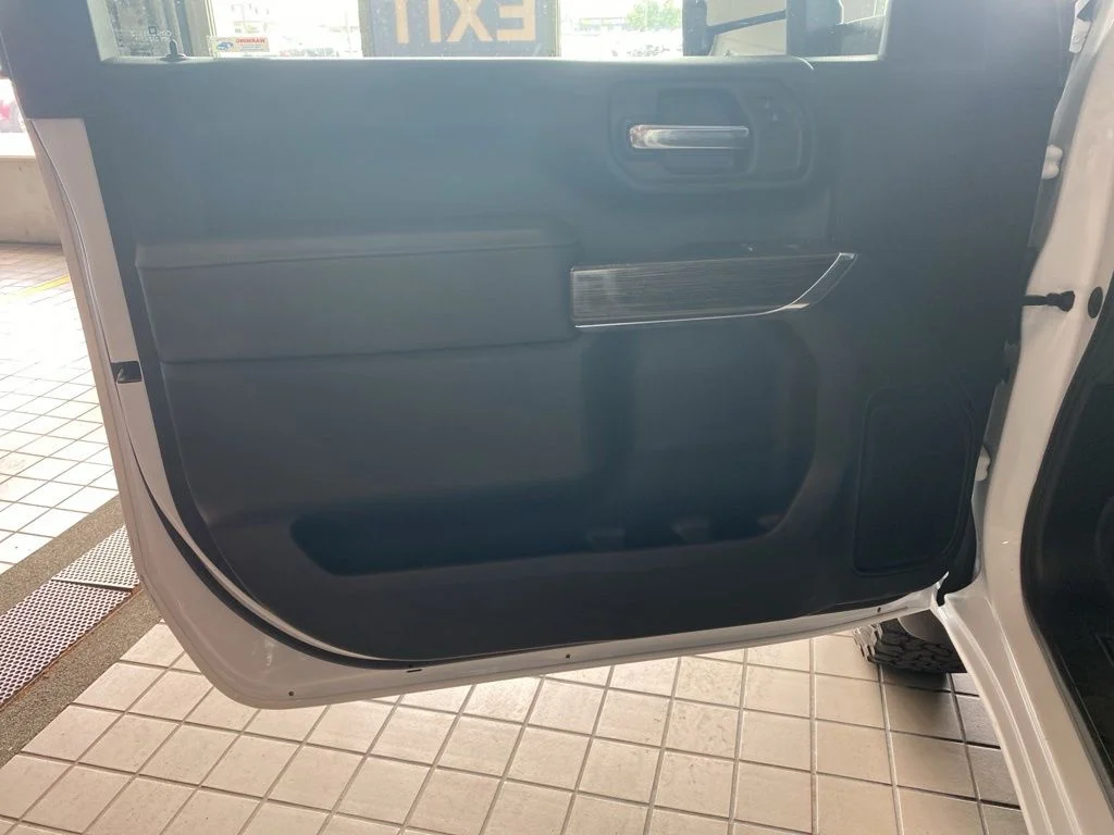 Used 2024 White GMC SLE image 7
