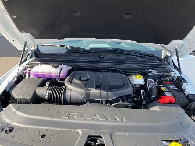 New 2026 Bright White Clear-Coat Exterior Paint RAM Laramie image 24