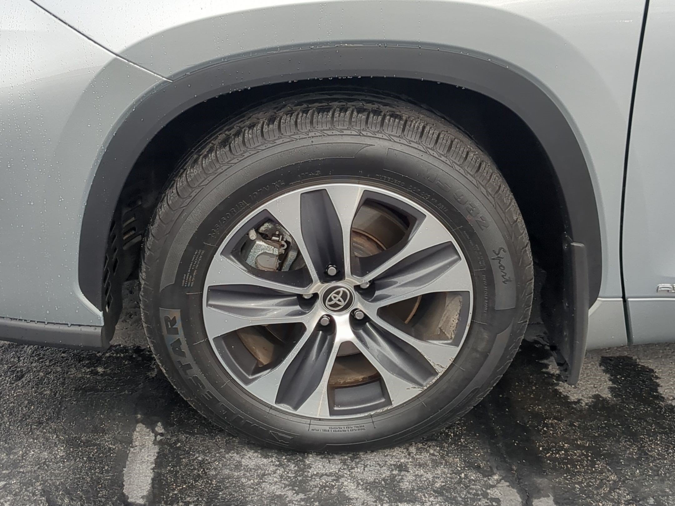 Used 2020 Celestial Silver Metallic Toyota Hybrid XLE image 11