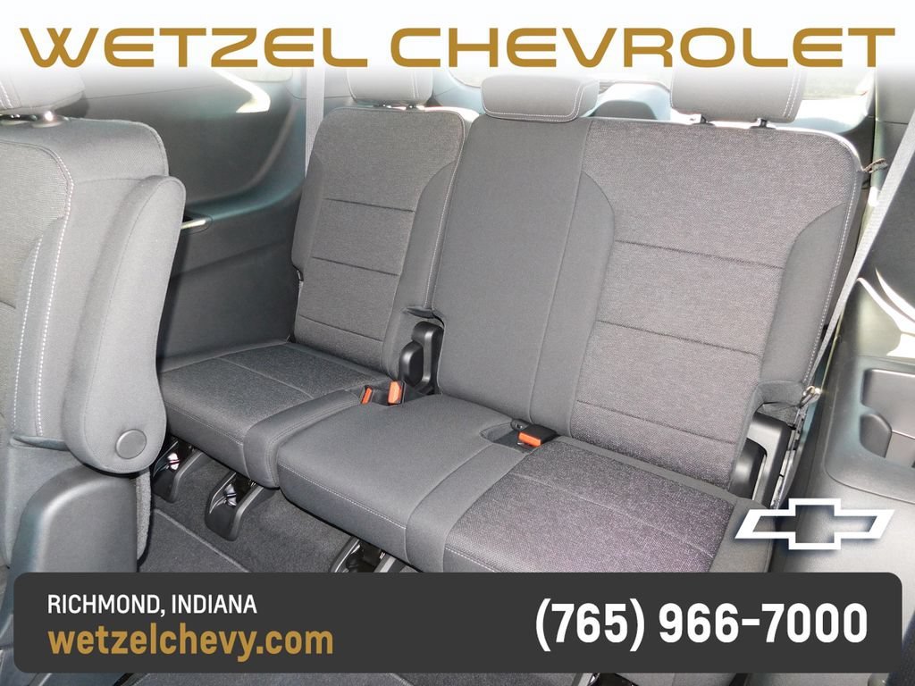 New 2027 Mosaic Black Metallic Chevrolet LT image 33
