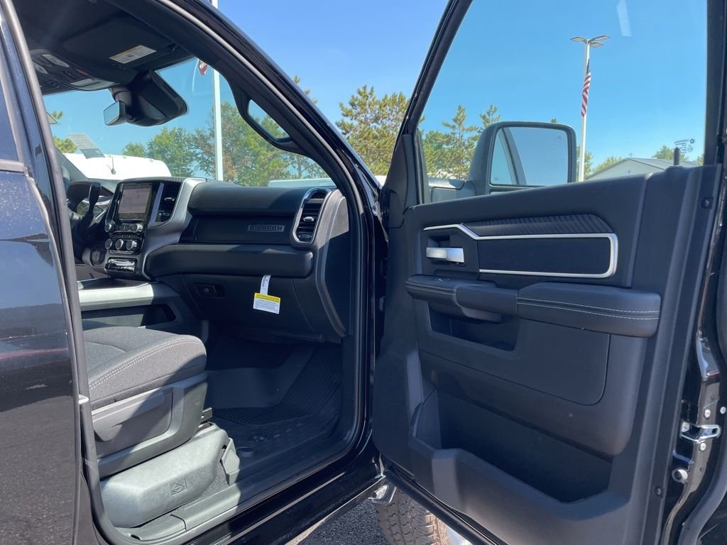 2026 RAM 2500 Big Horn - Photo 33