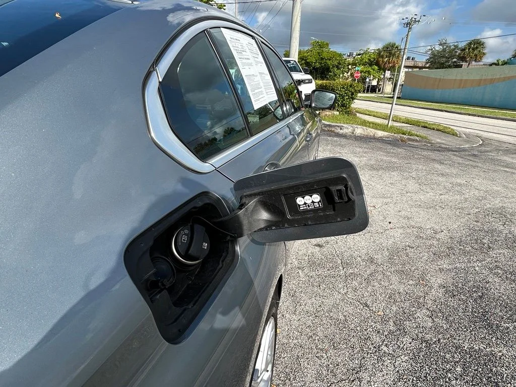 Used 2025 Gray BMW 330i image 34