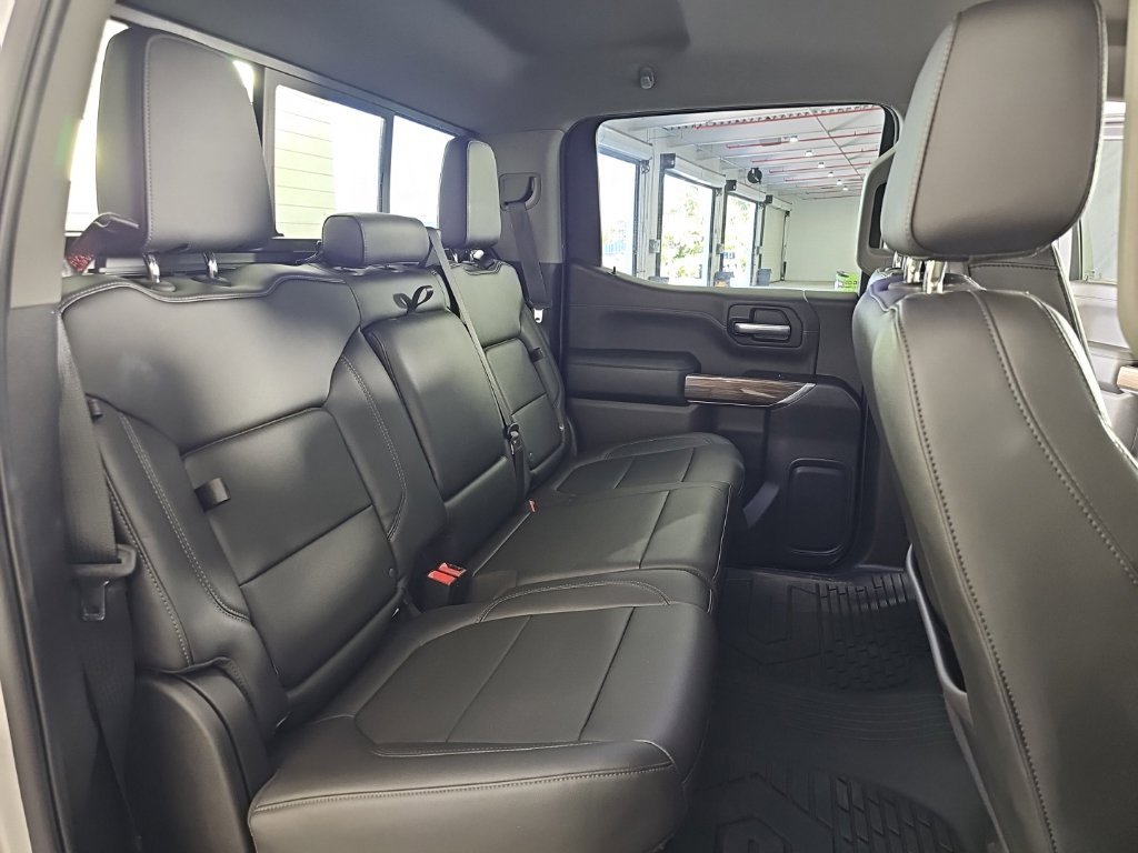 Used 2020 Silver Chevrolet LT image 23