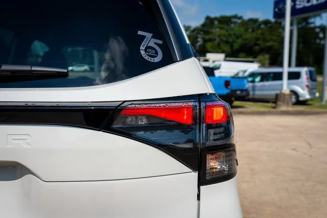 New 2026 Crystal White Pearl Subaru Limited image 17