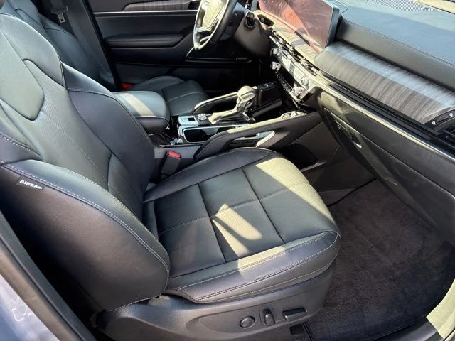 Used 2024 Silver Kia SX image 12