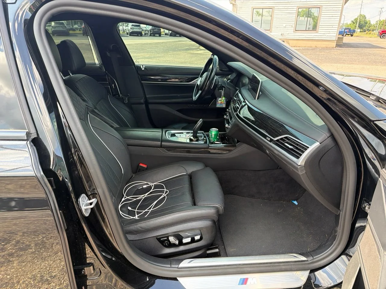 Used 2021 Black BMW xDrive image 10