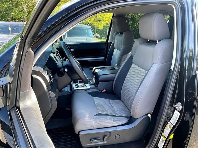 Used 2016 Black Toyota SR5 image 20