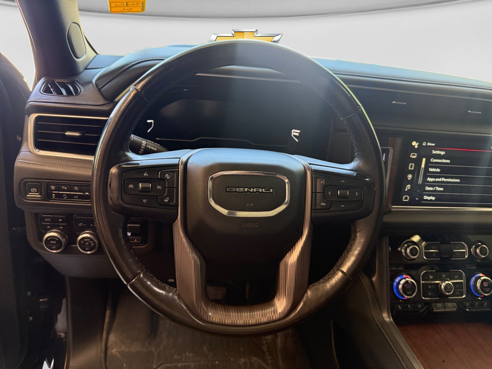 2023 GMC Yukon Denali Ultimate - Photo 23